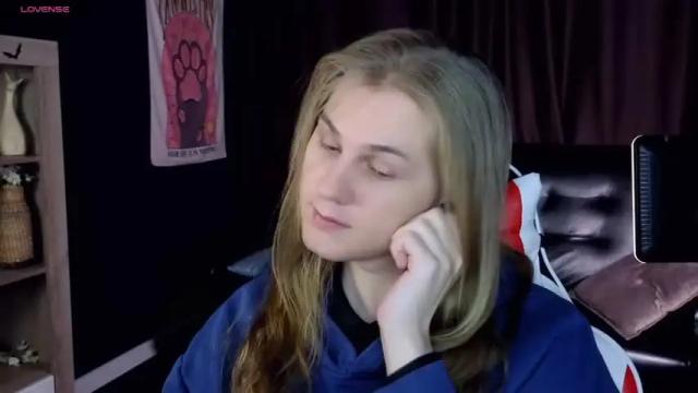 Image 10 of danakhadra Stream on Chaturbate on 16 months ago