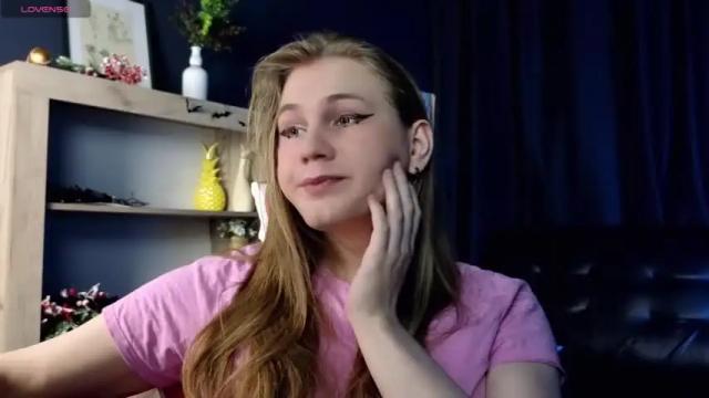 Image 10 of danakhadra Stream on Chaturbate on 16 months ago