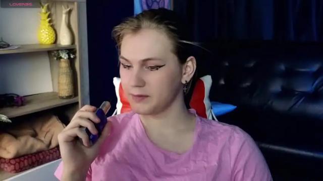 Image 3 of danakhadra Stream on Chaturbate on 16 months ago