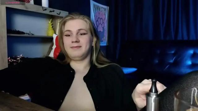 Image 12 of danakhadra Stream on Chaturbate on 16 months ago