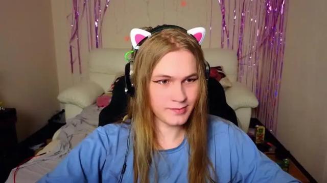 Image 10 of danakhadra Stream on Chaturbate on 15 months ago