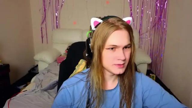 Image 2 of danakhadra Stream on Chaturbate on 15 months ago