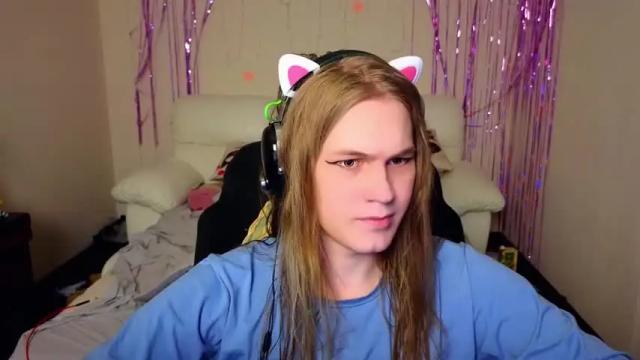 Image 3 of danakhadra Stream on Chaturbate on 15 months ago