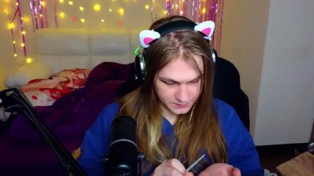 Image 11 of danakhadra Stream on Chaturbate on 14 months ago