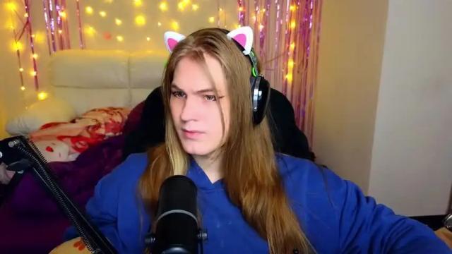 Image 6 of danakhadra Stream on Chaturbate on 14 months ago