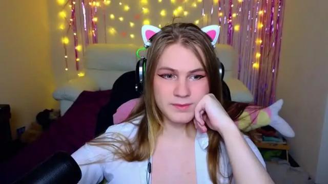 Image 10 of danakhadra Stream on Chaturbate on 14 months ago