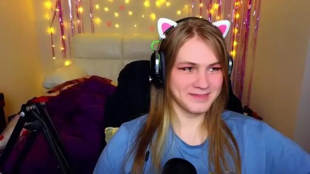 Image 10 of danakhadra Stream on Chaturbate on 14 months ago