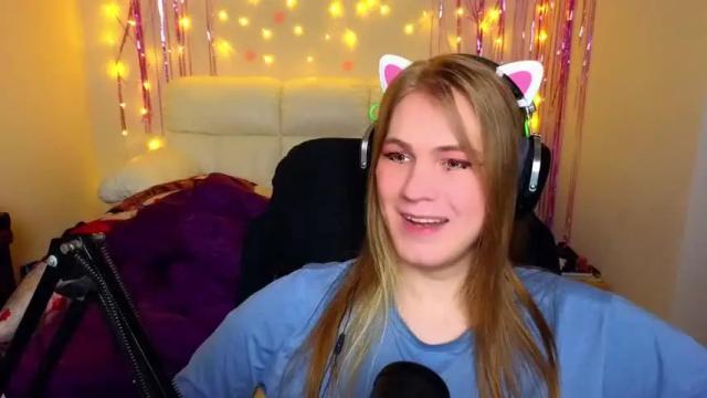 Image 11 of danakhadra Stream on Chaturbate on 14 months ago