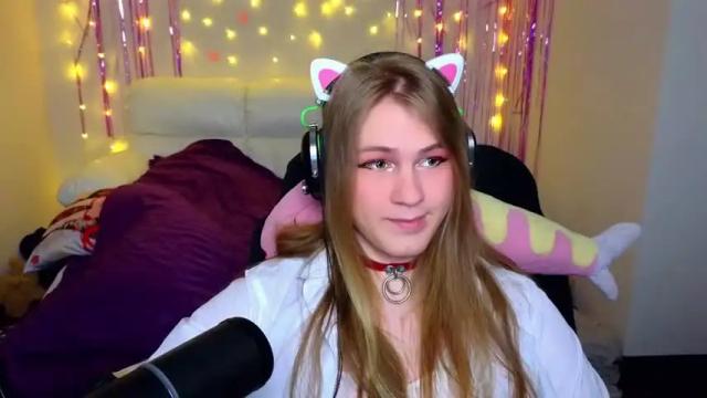 Image 11 of danakhadra Stream on Chaturbate on 14 months ago