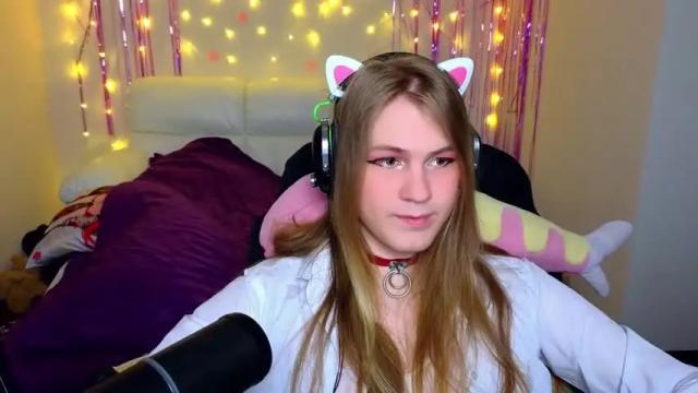 Image 12 of danakhadra Stream on Chaturbate on 14 months ago