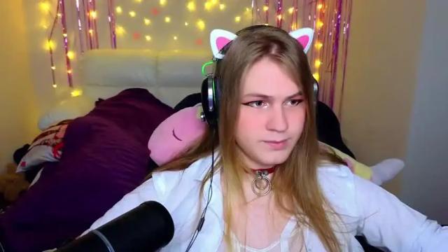 Image 7 of danakhadra Stream on Chaturbate on 14 months ago