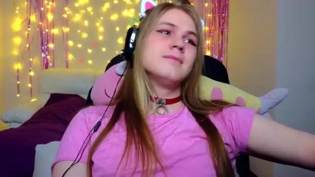 Image 11 of danakhadra Stream on Chaturbate on 14 months ago