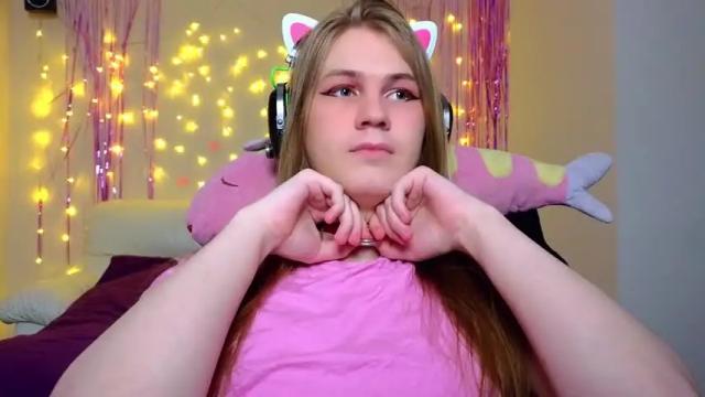 Image 12 of danakhadra Stream on Chaturbate on 14 months ago