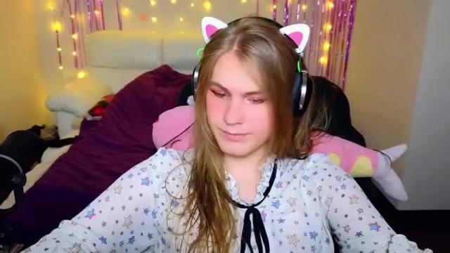 Image 7 of danakhadra Stream on Chaturbate on 14 months ago