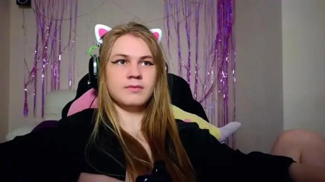 Image 6 of danakhadra Stream on Chaturbate on 14 months ago
