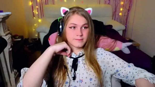 Image 7 of danakhadra Stream on Chaturbate on 13 months ago