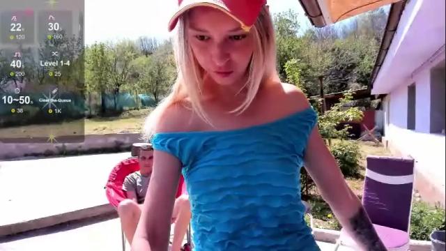 Image 11 of danamily Stream on Chaturbate on 1 month ago