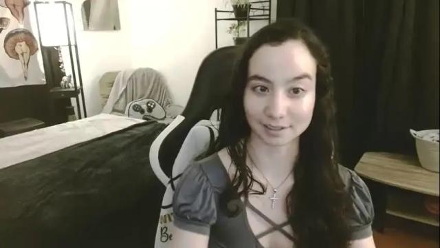 Image 3 of dandykitty Stream on Chaturbate on 1 month ago