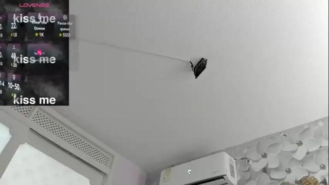 Image 2 of danee_19 Stream on Chaturbate on 3 months ago