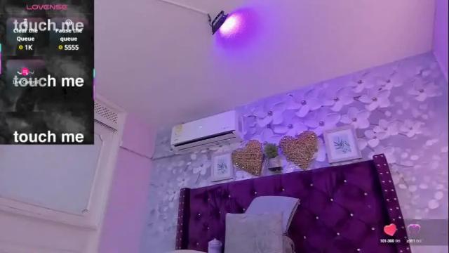 Image 8 of danee_19 Stream on Chaturbate on 3 months ago
