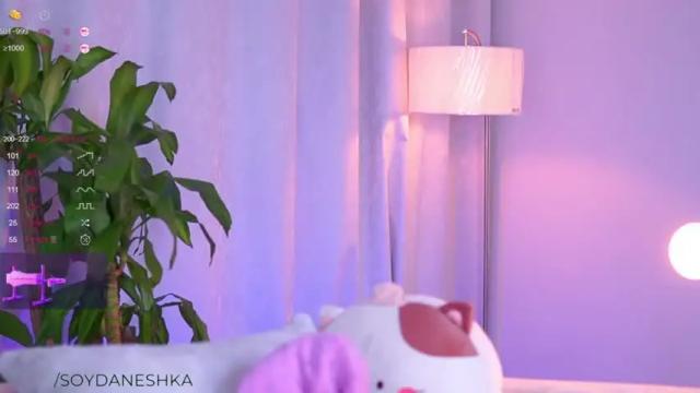 Image 8 of daneshka__ Stream on Chaturbate on 13 months ago