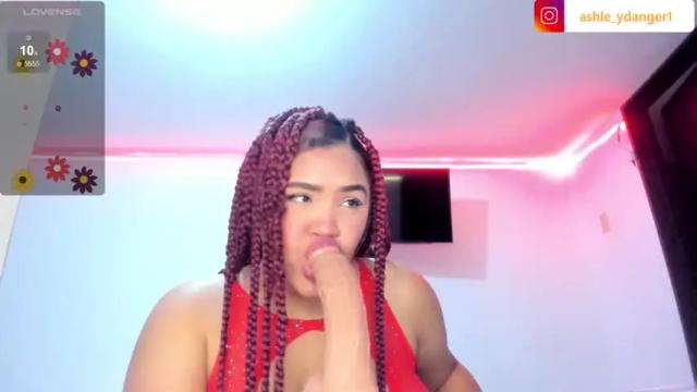 Image 4 of danger_ashley Stream on Chaturbate on 17 months ago