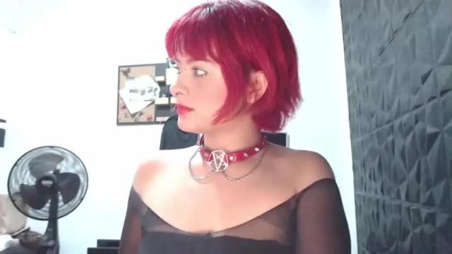 Image 12 of dangerous_violett Stream on Chaturbate on 17 months ago