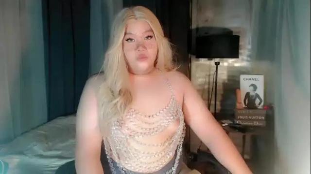 Image 2 of dangerous_womanxx Stream on Chaturbate on 1 month ago