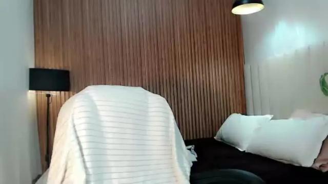 Image 10 of dangerous_womanxx Stream on Chaturbate on 1 month ago