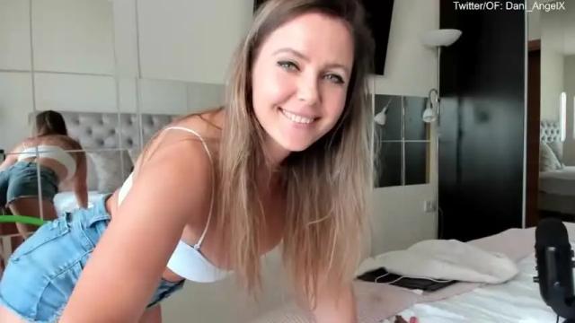 Image 8 of dani_angelx Stream on Chaturbate on 19 months ago