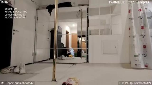 Image 12 of dani_angelx Stream on Chaturbate on 15 months ago