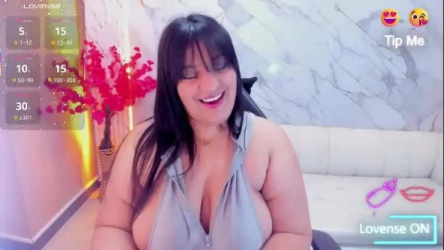 Image 3 of dani_clark_ Stream on Chaturbate on 3 months ago