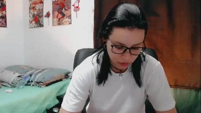 Image 2 of dani_jocelyn Stream on Chaturbate on 1 month ago