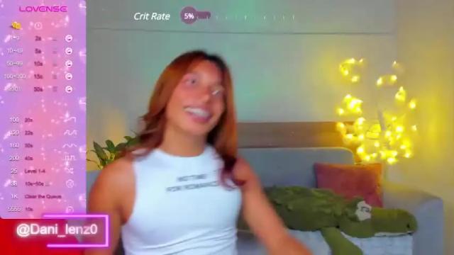 Image 2 of dani_lenz Stream on Chaturbate on 23 months ago