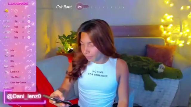 Image 4 of dani_lenz Stream on Chaturbate on 23 months ago