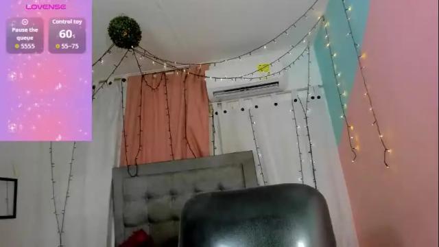 Image 2 of dani_lue Stream on Chaturbate on 2 months ago