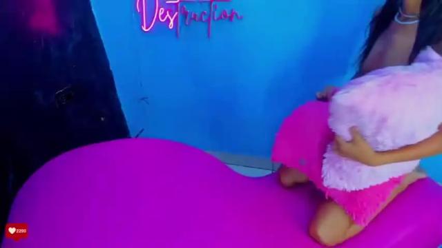 Image 11 of dani_luna_ Stream on Chaturbate on 15 months ago