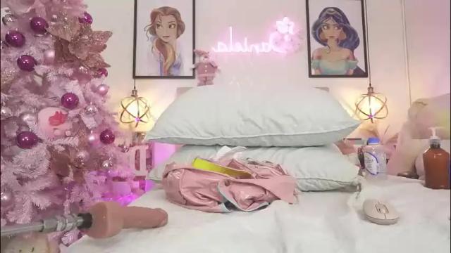 Image 8 of dani_parkerr Stream on Chaturbate on 1 month ago