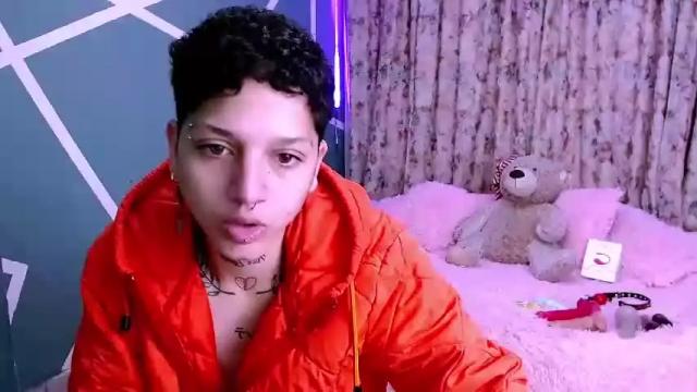 Image 2 of dani_sex2 Stream on Chaturbate on 17 months ago