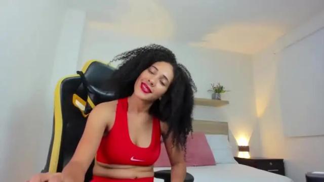 Image 12 of dania_ivette_ Stream on Chaturbate on 16 months ago