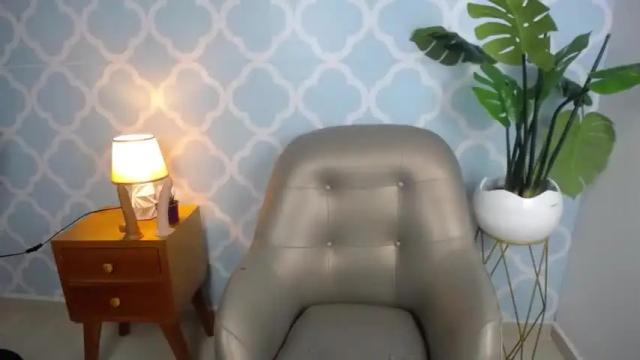 Image 7 of dania_jade_ Stream on Chaturbate on 14 months ago