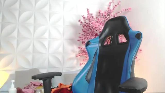 Image 3 of dania_miller_ Stream on Chaturbate on 1 month ago