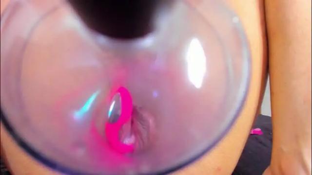 Image 10 of dania_wi Stream on Chaturbate on 2 months ago