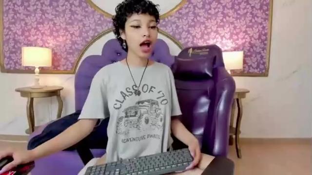 Image 2 of danicollinn Stream on Chaturbate on 18 months ago