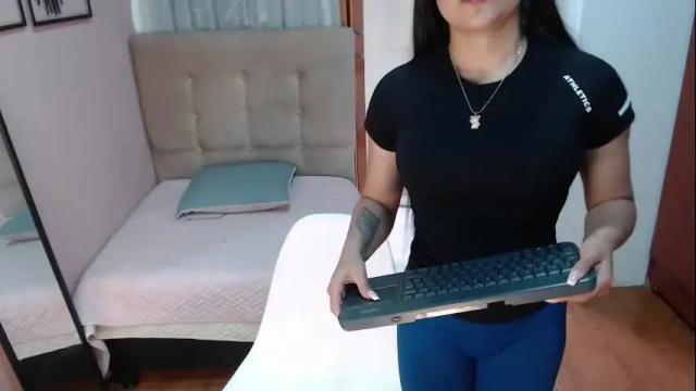 Image 7 of daniela_evans Stream on Chaturbate on 18 days ago