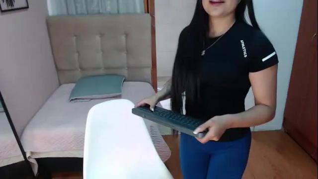 Image 8 of daniela_evans Stream on Chaturbate on 18 days ago