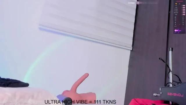 Image 7 of daniela_henaoo Stream on Chaturbate on 14 months ago