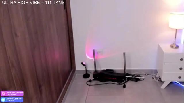 Image 7 of daniela_henaoo Stream on Chaturbate on 3 months ago