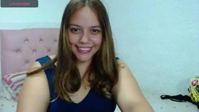 Image 3 of daniela_sweet_28 Stream on Chaturbate on 15 months ago