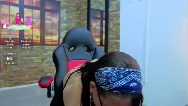 Image 4 of daniela_xue Stream on Chaturbate on 16 days ago